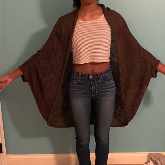 Cute no button cardigan! - Picture 3 of 3